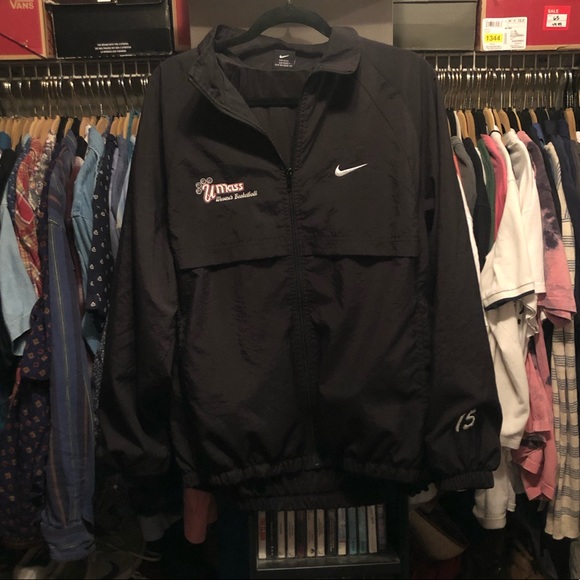 nike windbreaker poshmark
